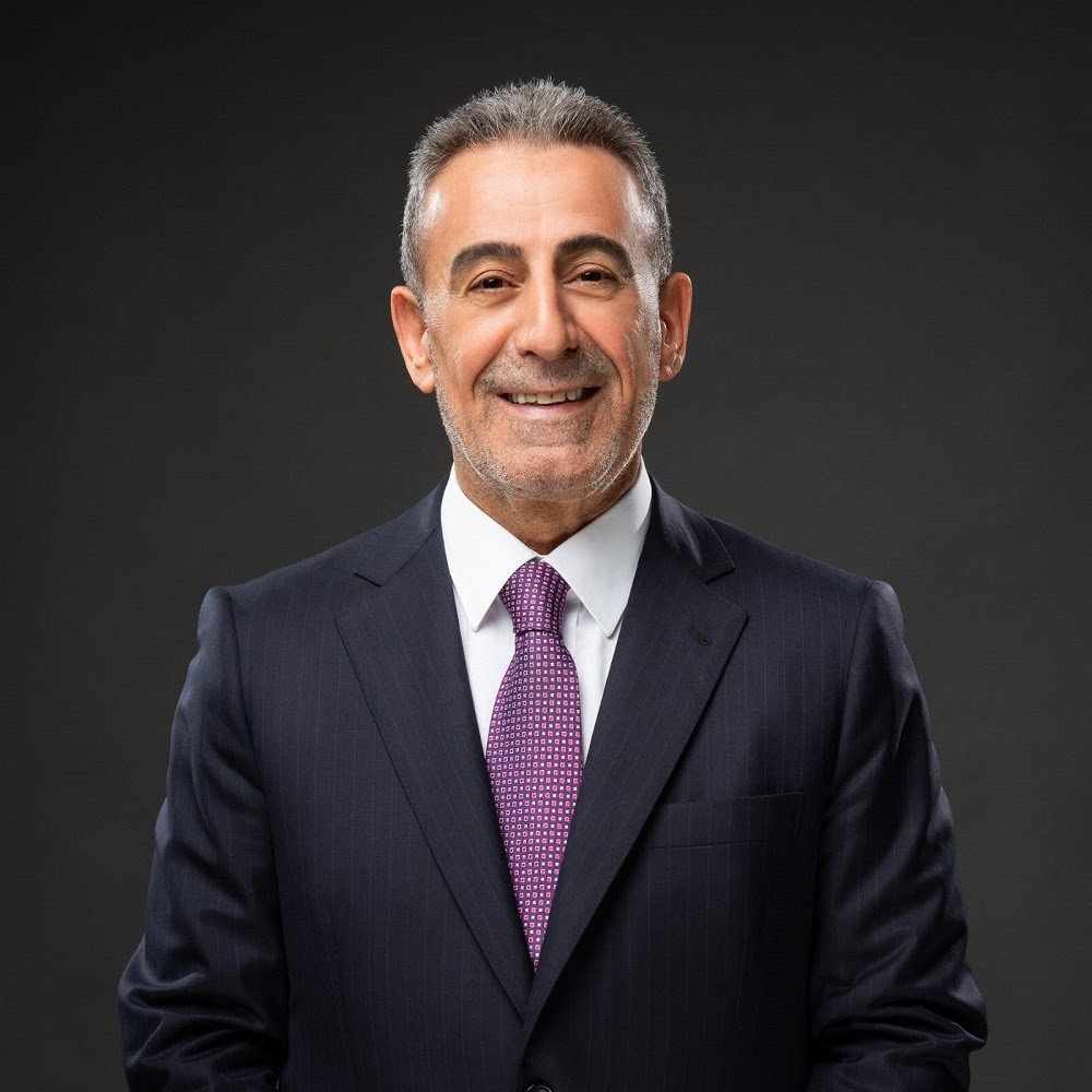 Cevdet Çayır: ‘’Hemşehrilerimizin desteğiyle Bornova’mızı ileriye taşıyacağız’’