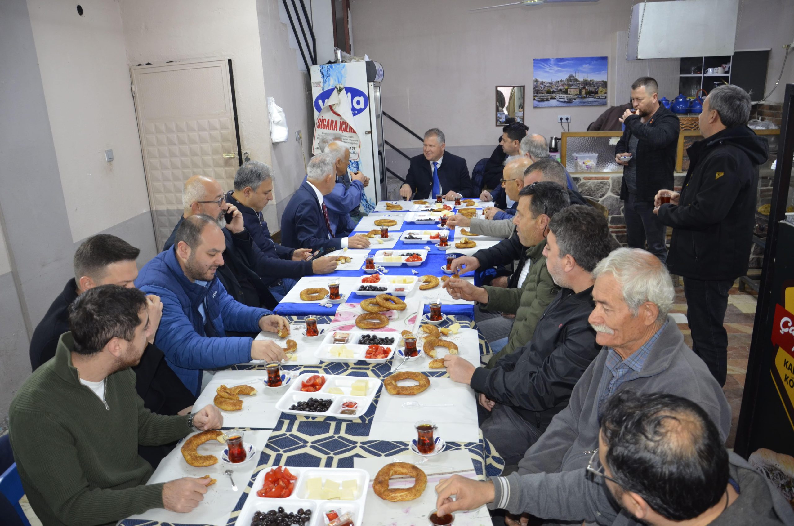 CHP Urla Belediye Başkan Adayı Selçuk Balkan Sanayi esnafıyla kahvaltıda buluştu