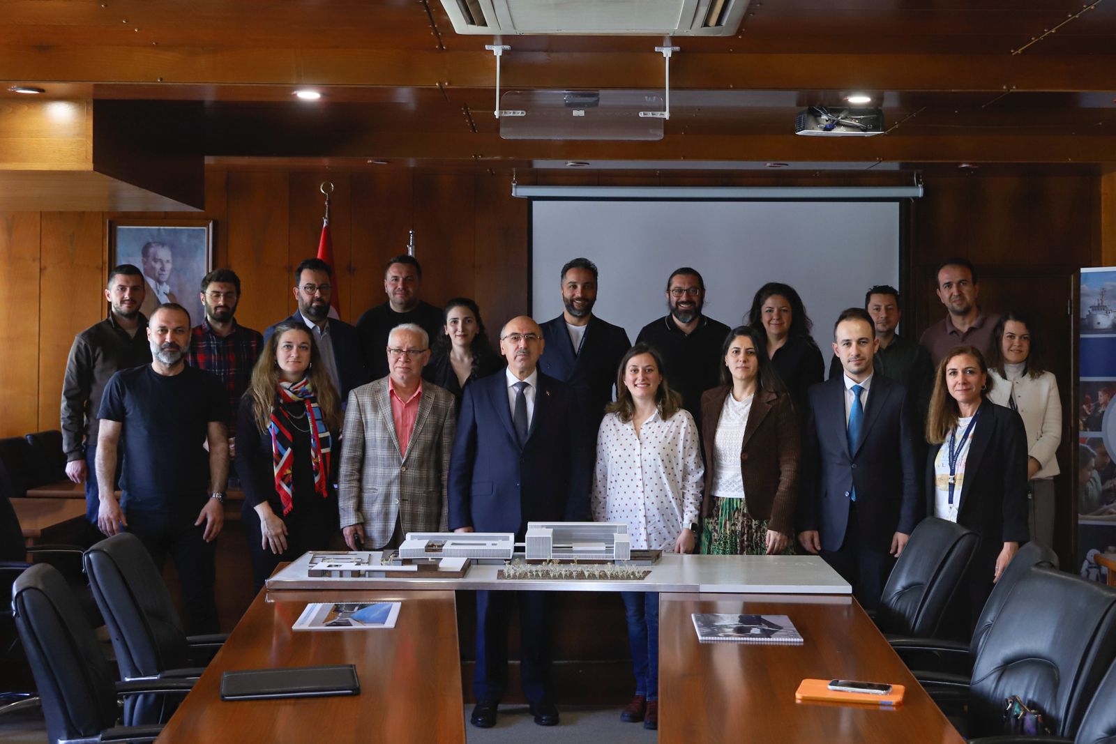 Tiyatro haftasında DEÜ’den sanat yerleşkesi süprizi