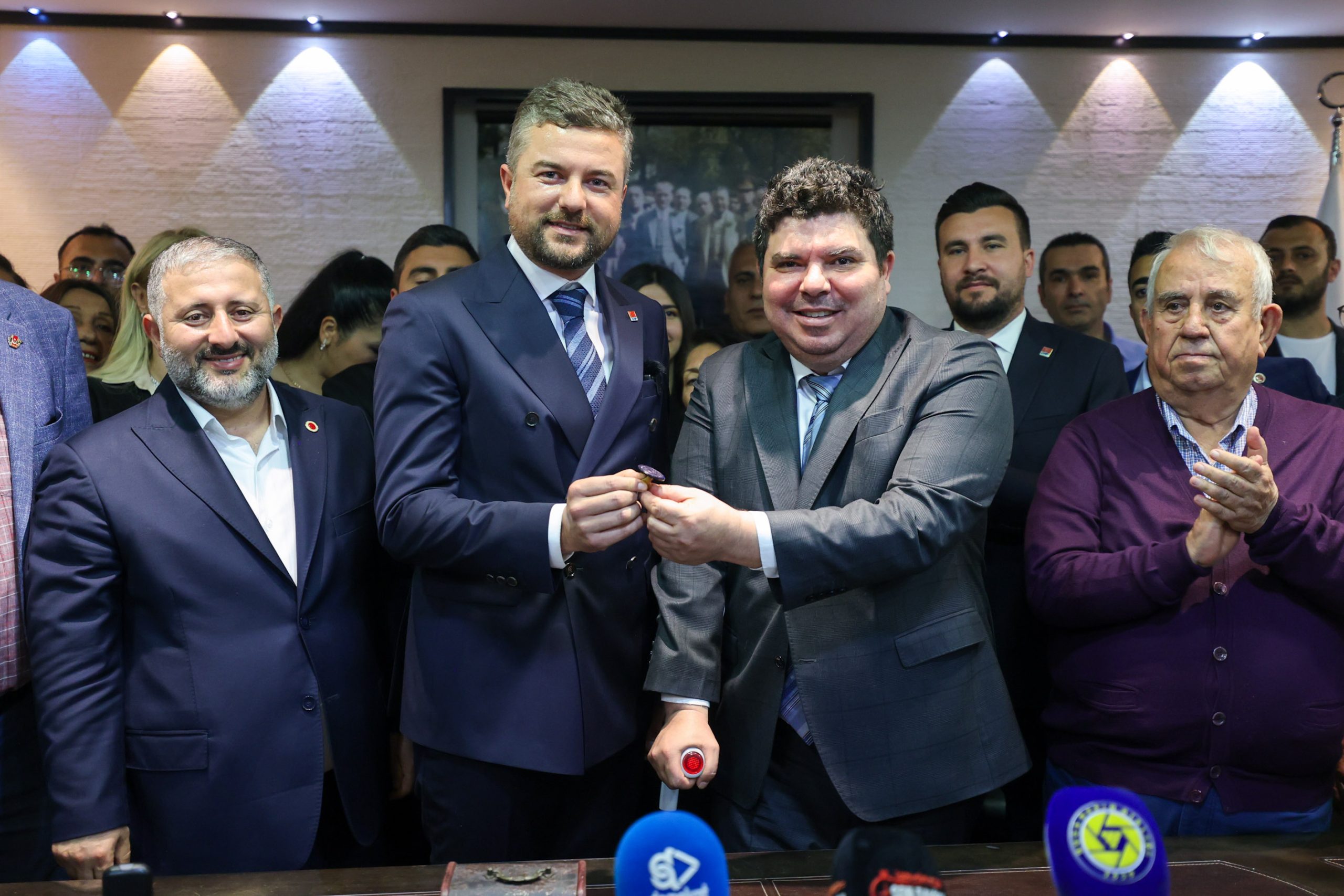 Buca’da barış güvercinleri ile yeni döneme “merhaba”