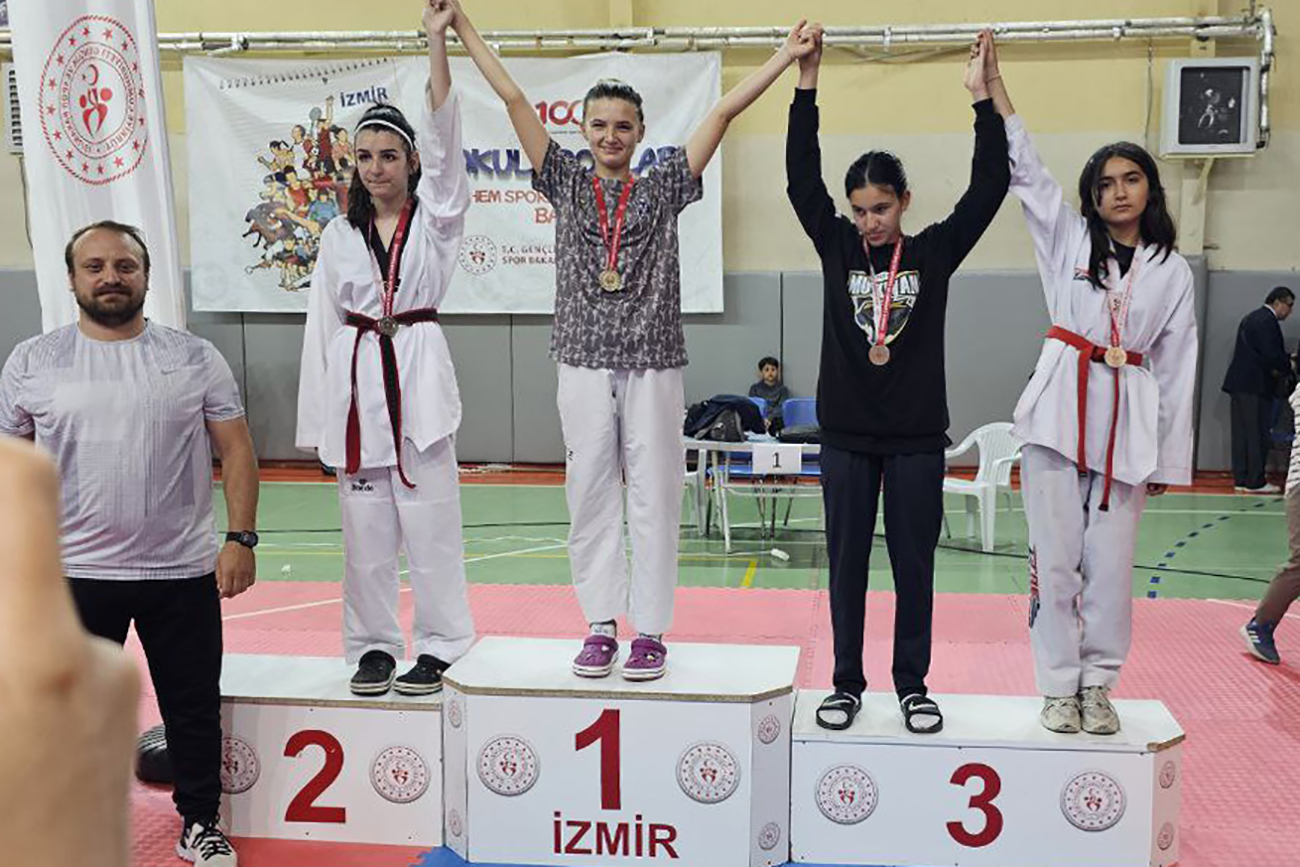 TAEKWONDO yıldızlar İzmir İl şampiyonası’nda Foça rüzgarı