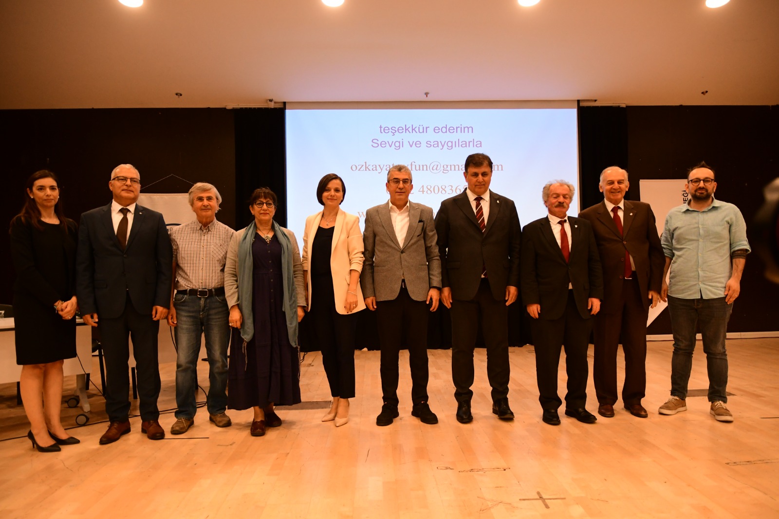 Karabağlar’ın geleceği gençlerle şekillenecek