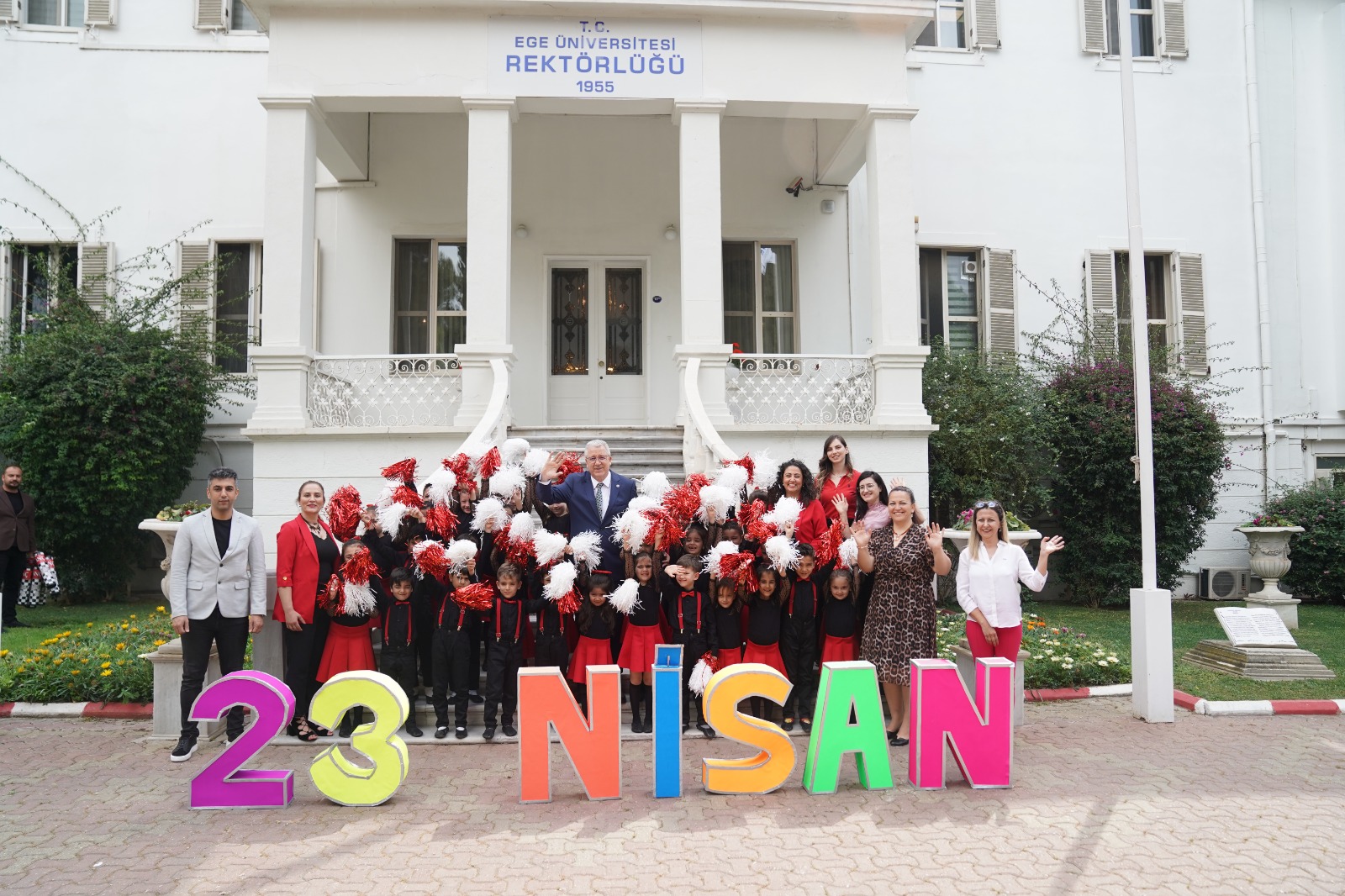 Bayraklı’da 23 Nisan coşkusu yaşanacak