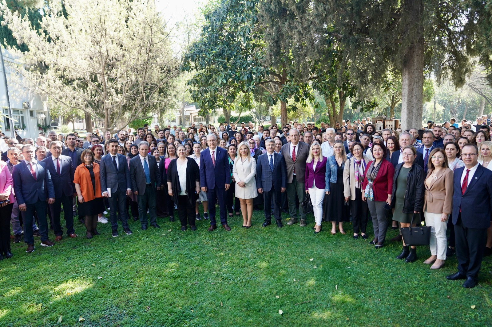 Rektör Prof. Dr. Budak, EÜ Ailesi ile bayramlaştı