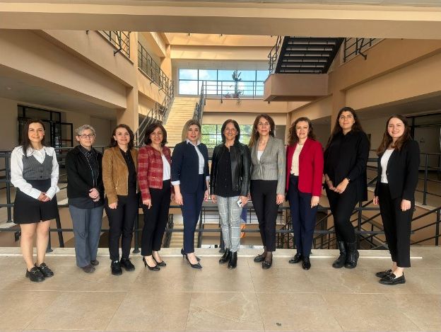 EÜ’de “Uluslararası Hemşirelik Araştırmalarında İşbirliği Sempozyumu-2” yapıldı