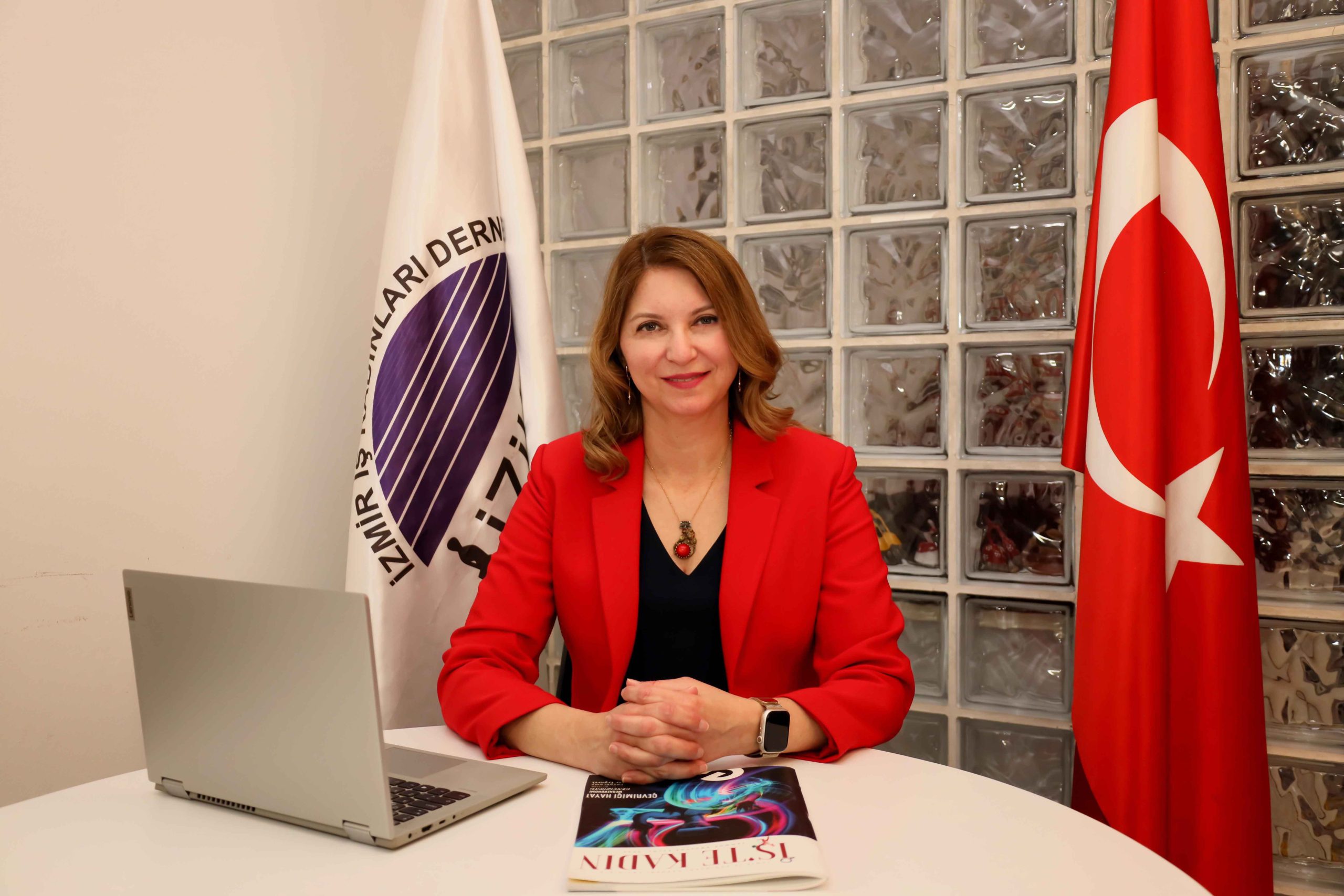 İZİKAD ve EGİKAD’dan yerel seçimlerdeki kadın başarısına vurgu
