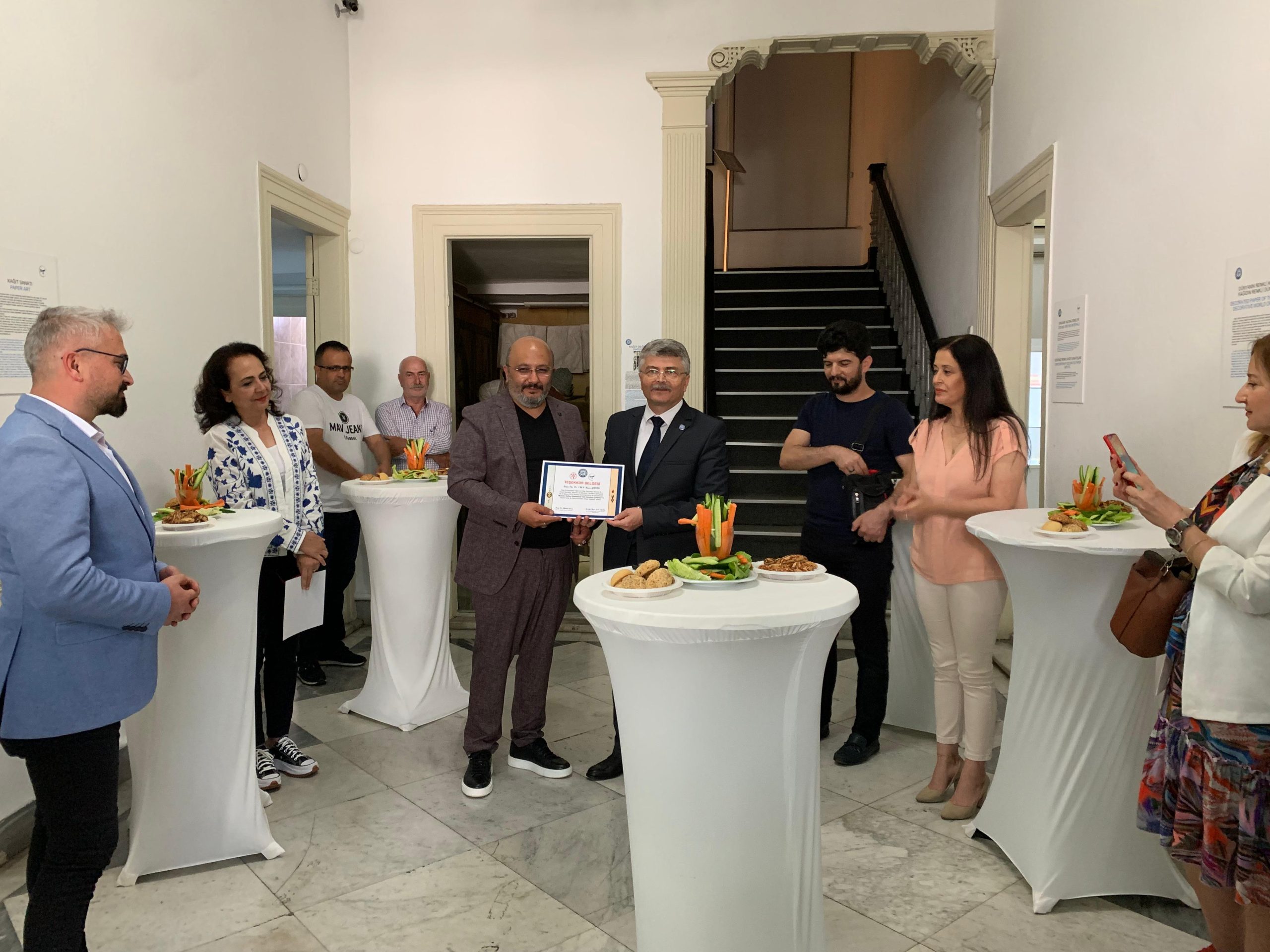 “Geleneksel Türk Sanatları Çalıştayı ve Sergisi” sanatseverlerle buluştu