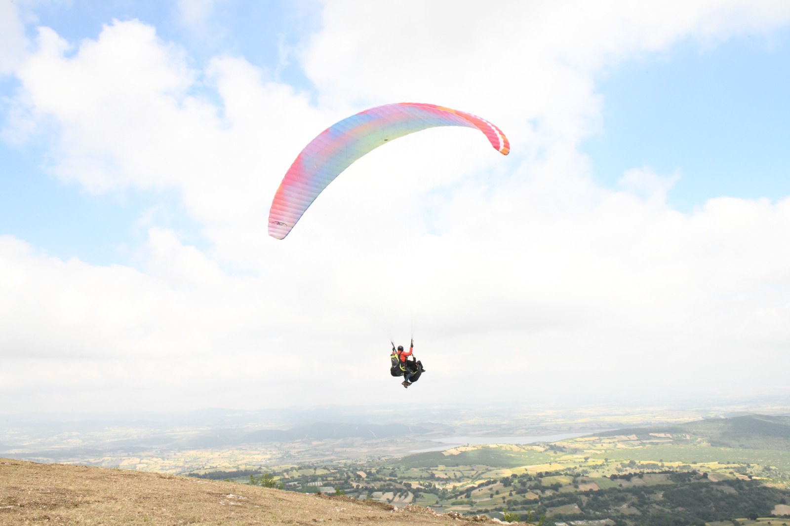 Türkmentepe yamaç parütü tutkunlarını bir araya getirdi