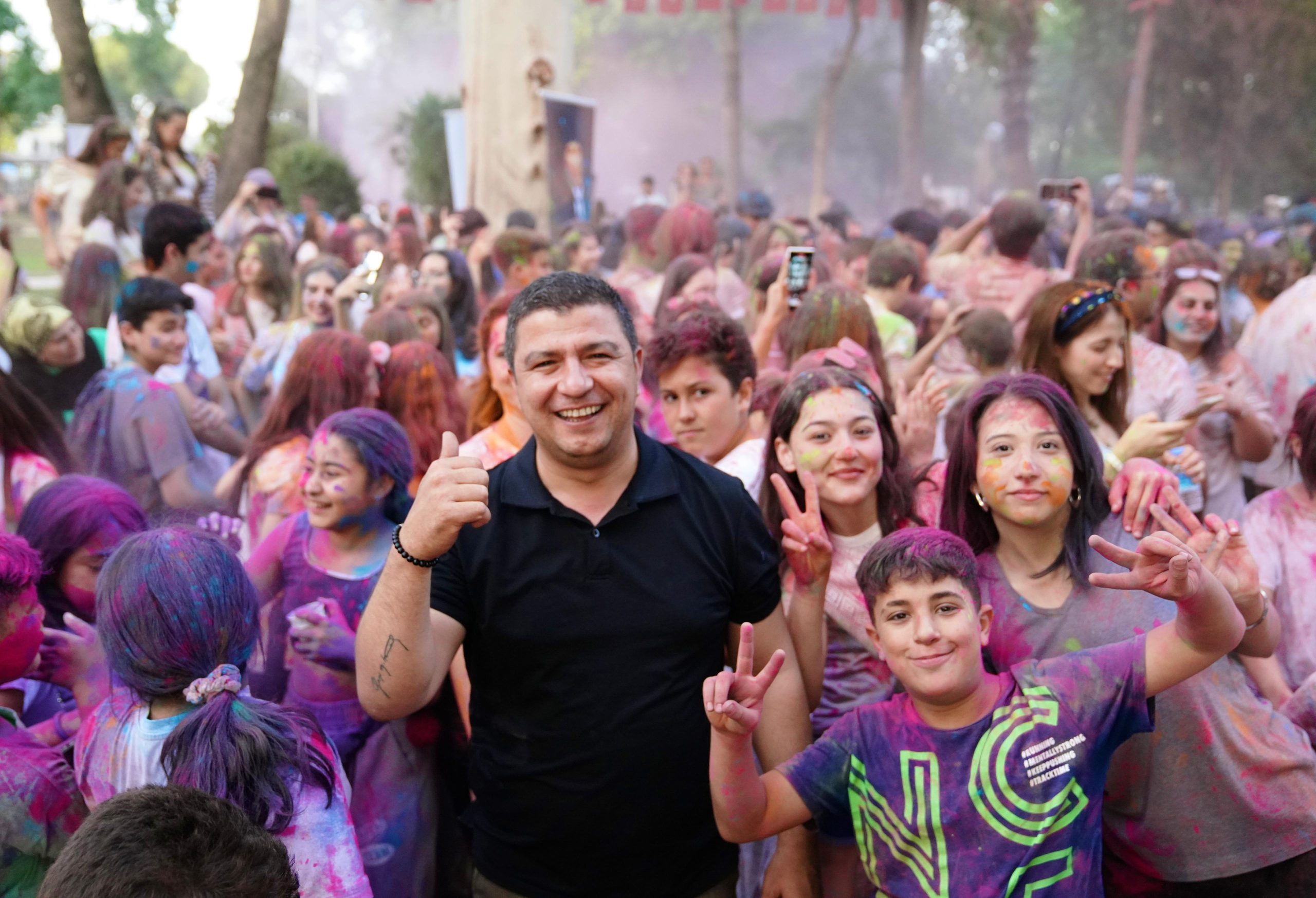 Tire Belediyesi’nin Gençlik Şöleni’nde gençler doyasıya eğlendi