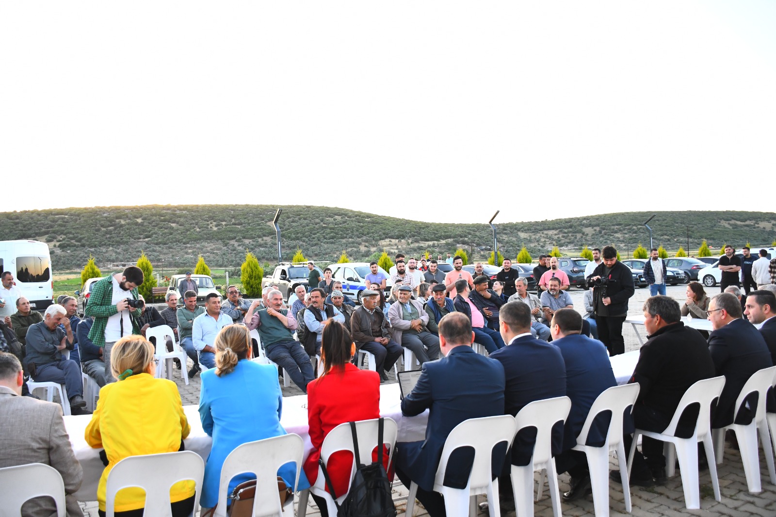 Başkan Demir, halk buluşmalarına başladı