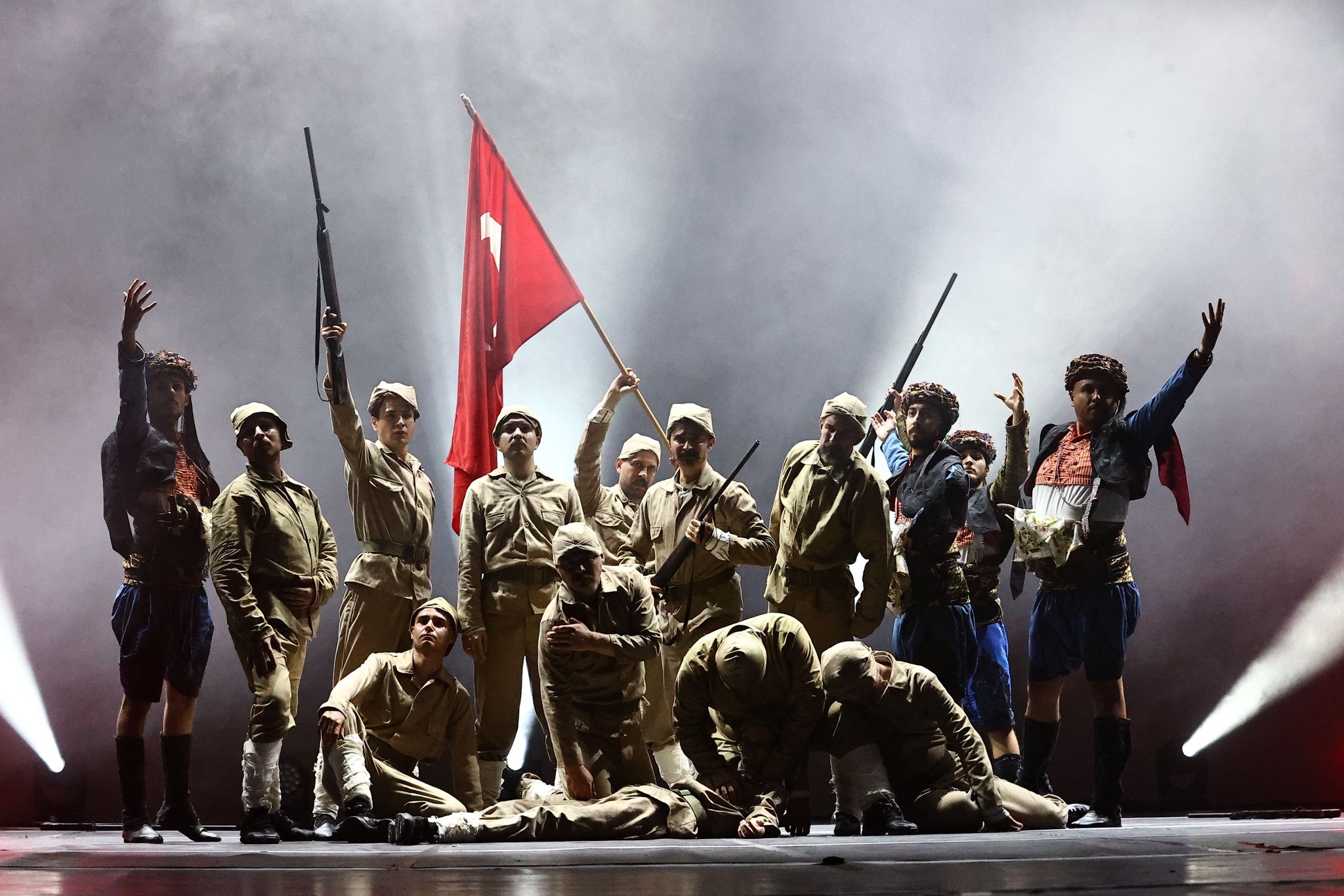 Asrın Zaferi yoğun istek üzerine yeniden sahnede