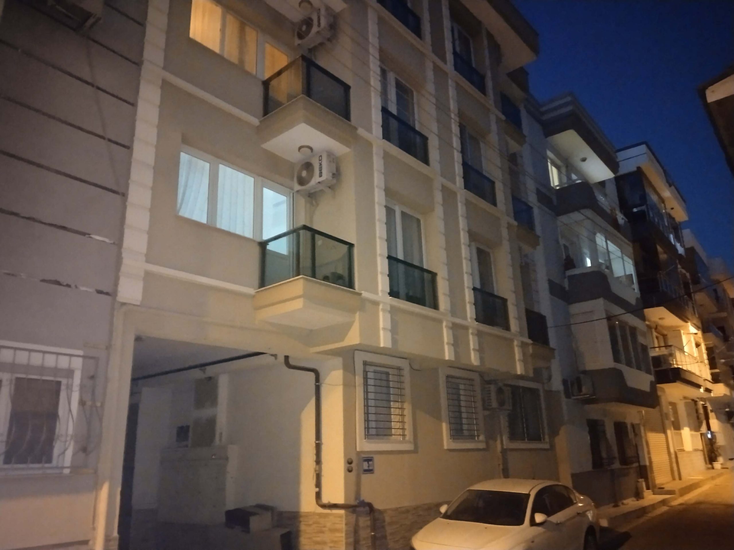 Kendisinden haber alınamayan Fidan evinde ölü bulundu, vücudunda ‘kesi’ izleri tespit edildi